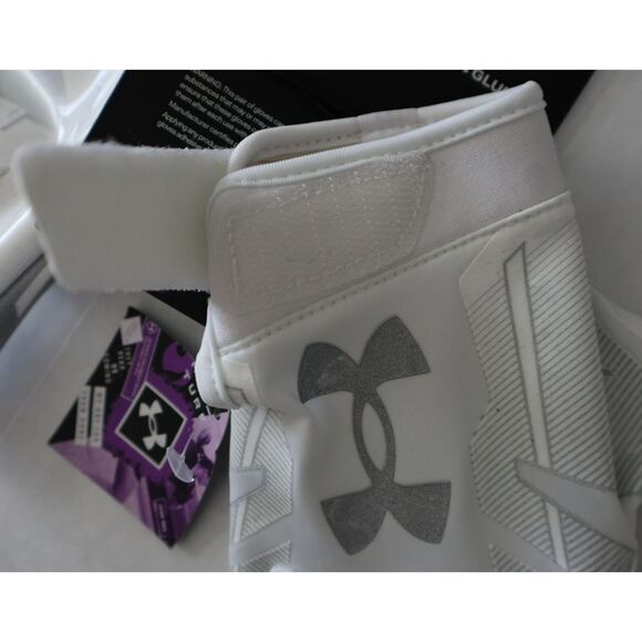 Under Armour 1370128 100 UA F8 Women Size LARGE Wht Silver Football Skill Gloves - Picture 3 of 11